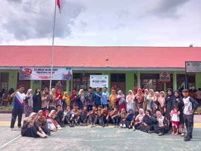 Guru beserta mahasiswa PPL dari UNP dan UIN SMDD