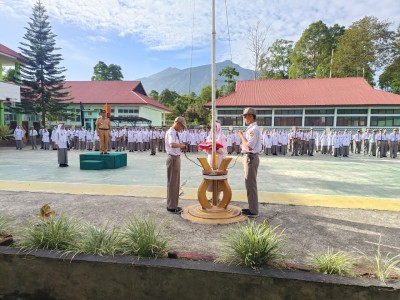 Upacara Bendera Senin 08 September  2025